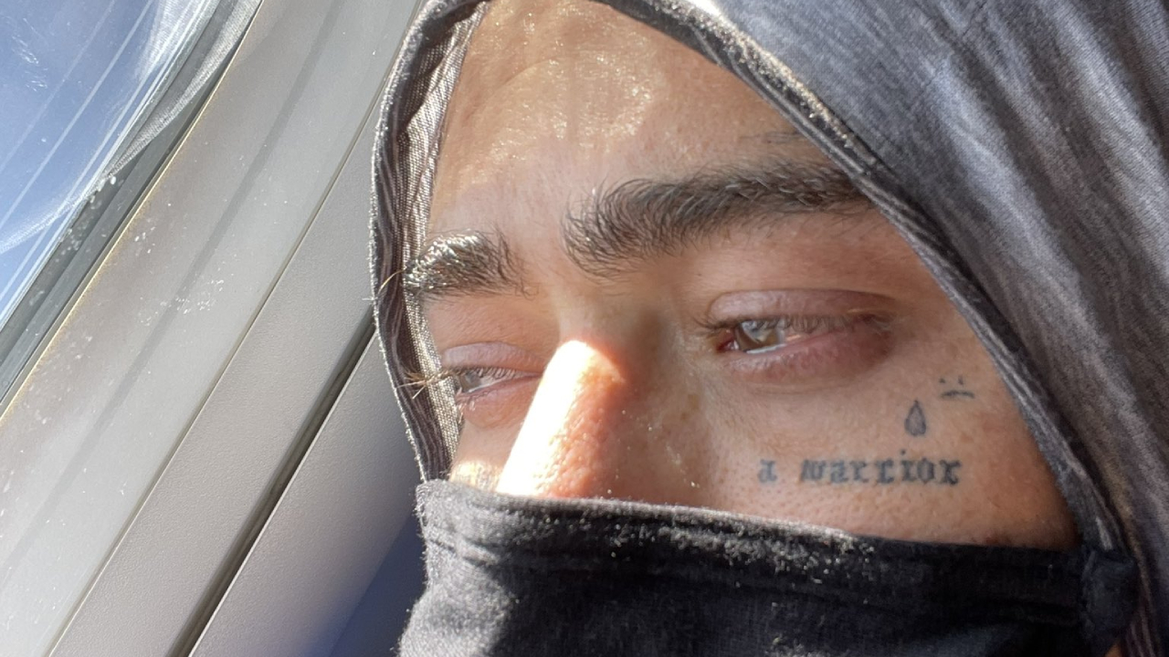 Abatido, Whindersson Nunes surge com lágrimas nos olhos e desabafa sobre saudade do filho: ”Difícil”