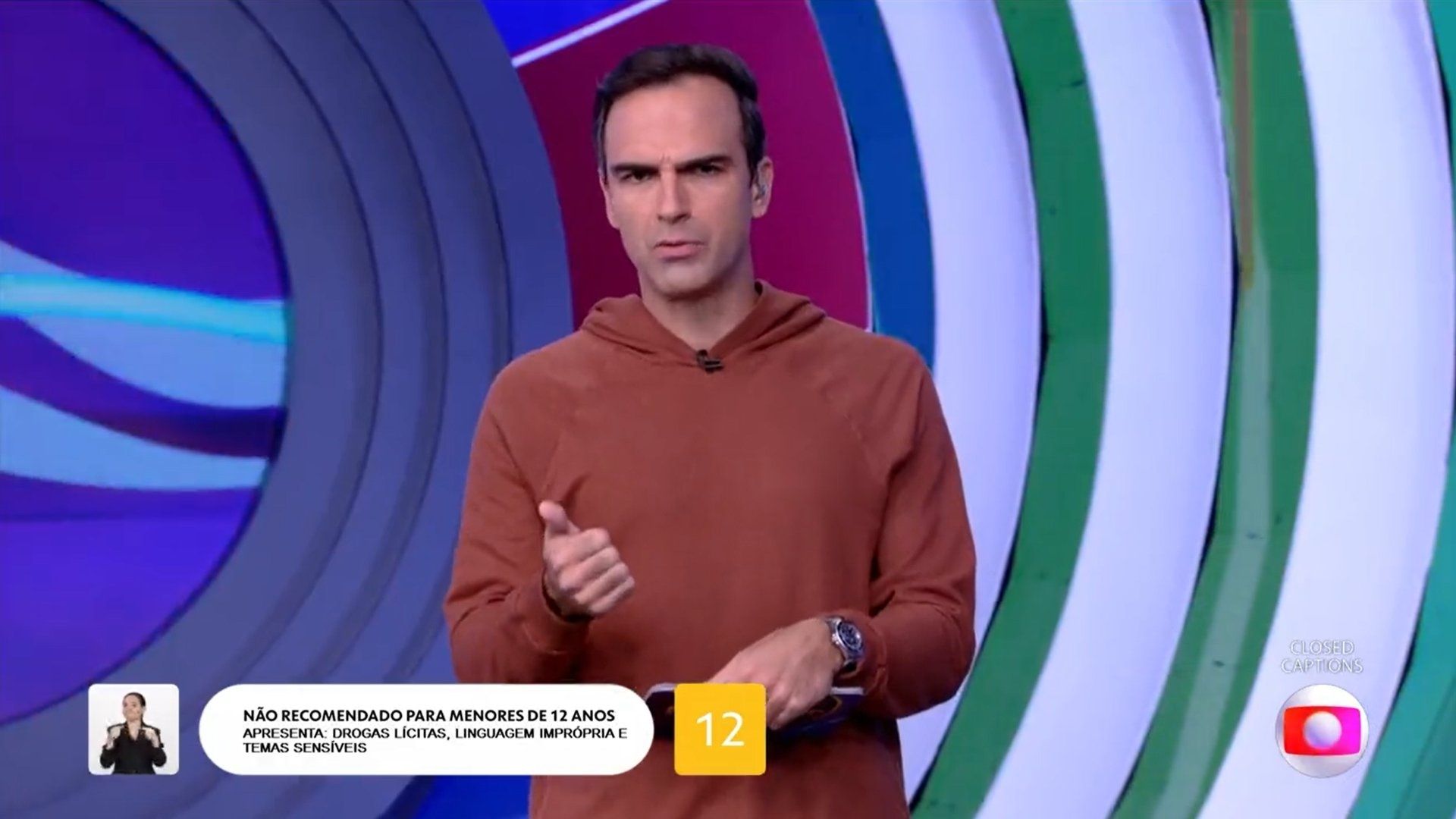 BBB22: Tadeu Schmidt sobre erros em pronome de Linn: “Desde o início da temporada”